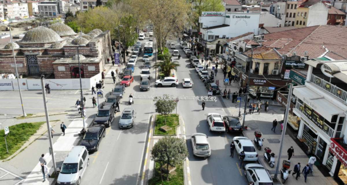 Üsküdar'da tam kapanma öncesi alışveriş yoğunluğu