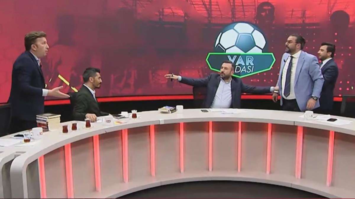 'Var odası' programında Evren Turhan ve Emre Bol birbirlerine girdiler