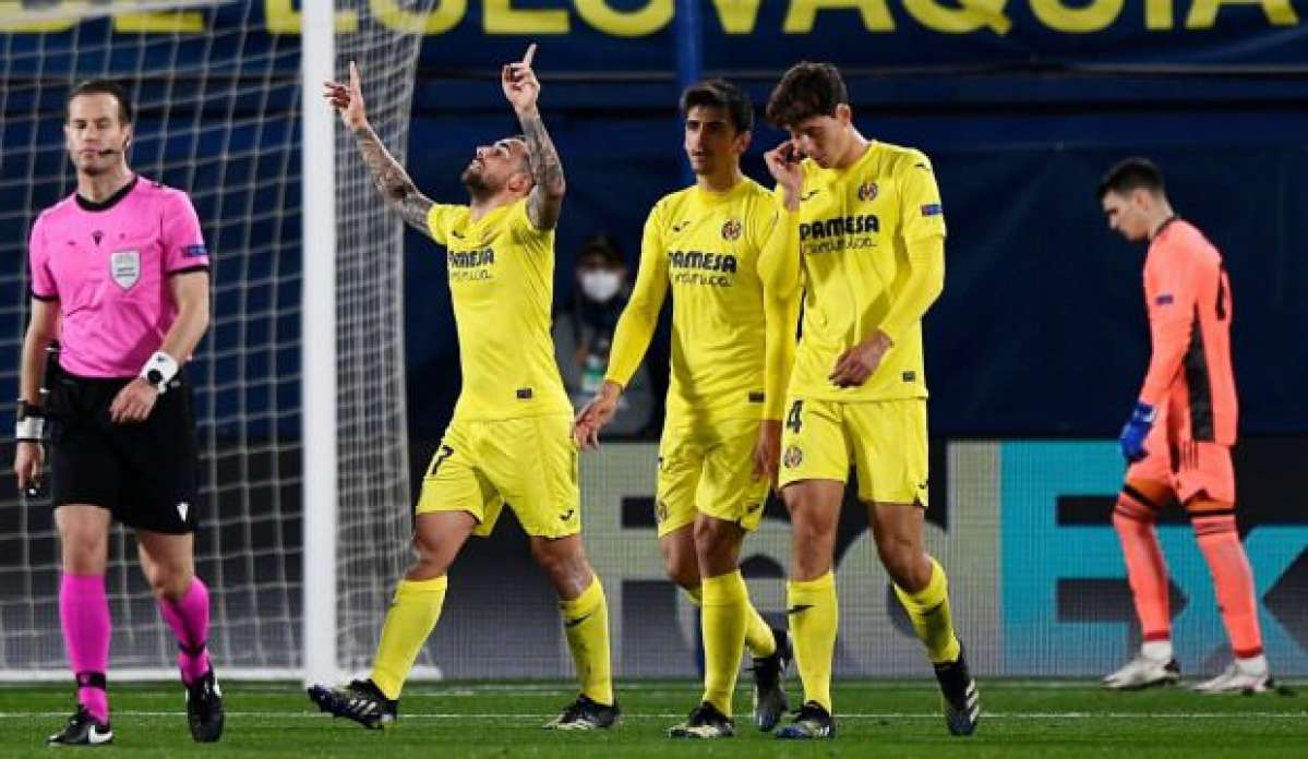 Villarreal namağlup yarı finalde!