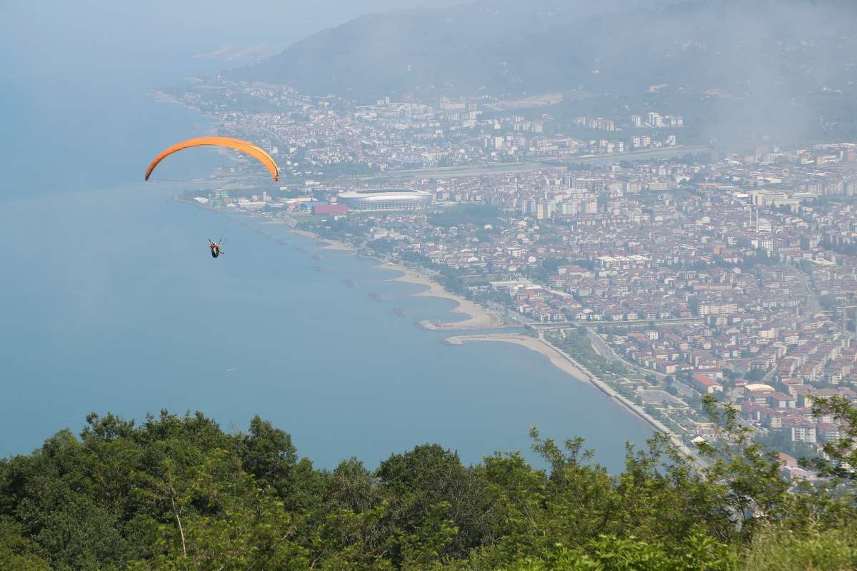 Yamaç paraşütü tutkunları Ordu'yu mesken tuttu