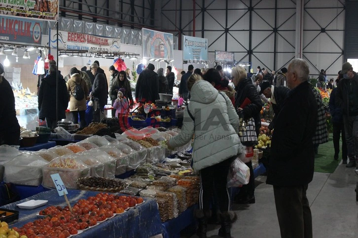 Yılbaşı öncesi Kırklareli’nde Bulgar yoğunluğu: Çuval çuval alıyorlar