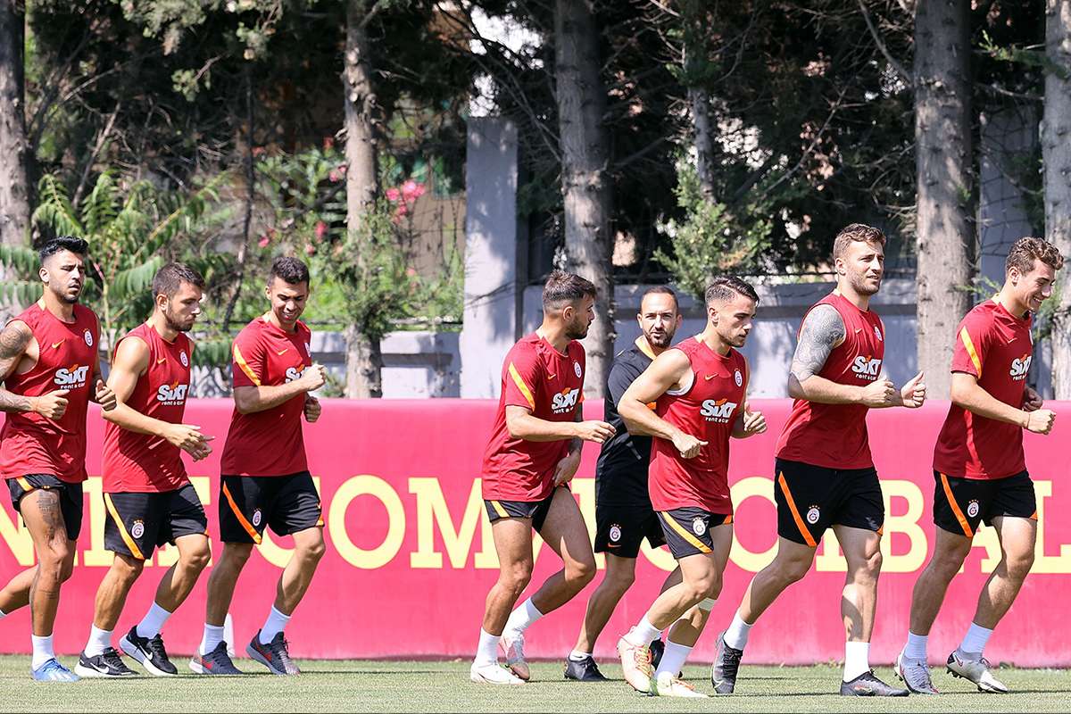 Yunanistan'da test krizi! Galatasaray Türkiye'ye dönüyor