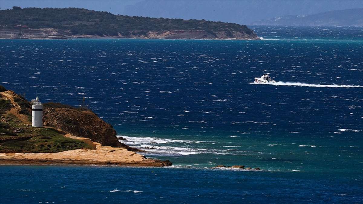 Yunanistan'ın denize attığı sığınmacı, adada sağ bulundu: 3 gün ot yiyerek hayatta kalmış