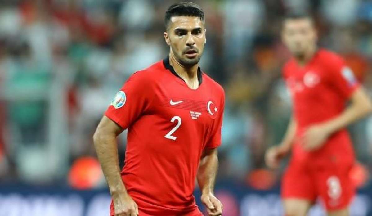 Zeki Çelik için transfer savaşı! Manchester United ve Arsenal