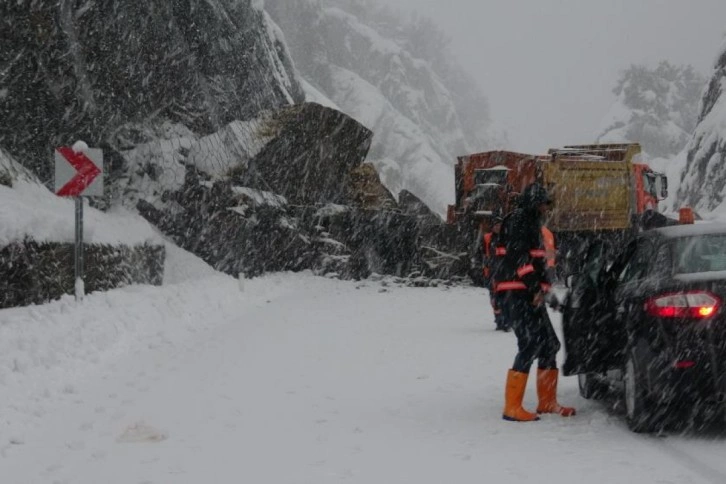 Zonguldak-İstanbul karayolundaki heyelan sonrası çalışma başlatılacak