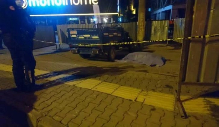 Zonguldak'ta otomobille çarpışan tarım aracı takla attı, 1 kişi öldü