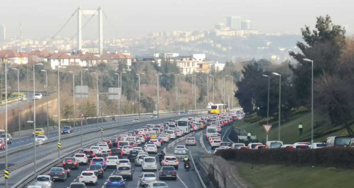 15 Temmuz Şehitler Köprüsü'nde trafik yoğunluğu