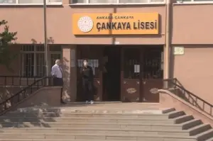 2 öğrencide korona virüs çıkınca tüm sınıf karantinaya alındı