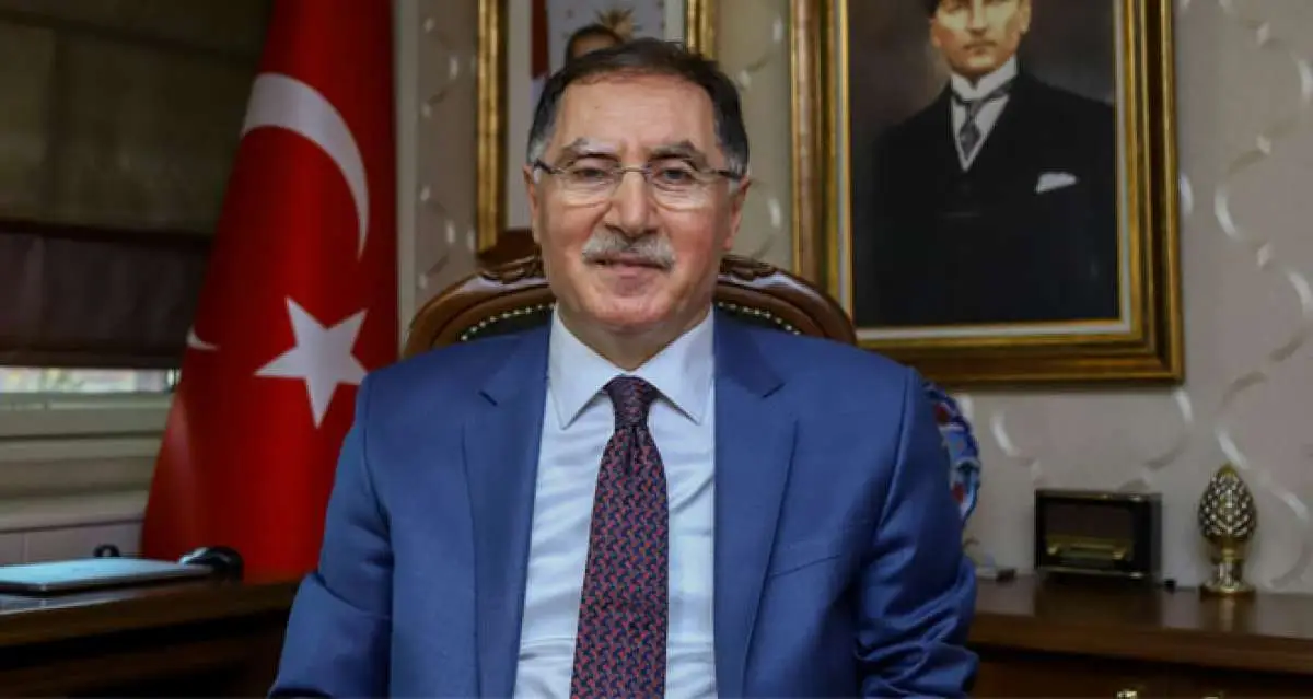 28 Şubat döneminde Trabzon milletvekili olan Kamu Başdenetçisi Şeref Malkoç o günleri anlattı