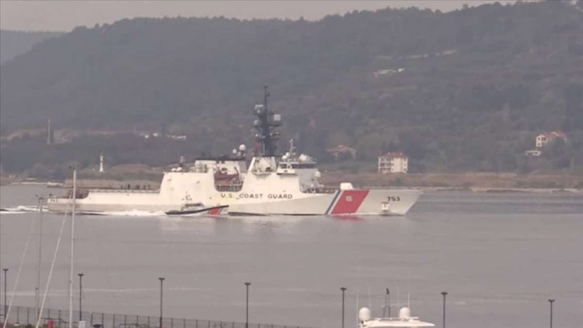 ABD sahil güvenlik gemisi 'USCGC Hamilton' Çanakkale Boğazı'ndan geçişine başladı