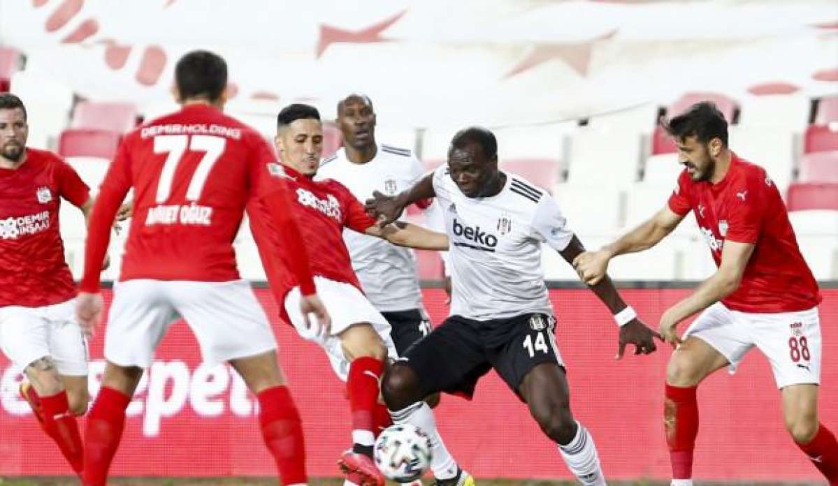 Aboubakar oyuna devam edemedi!