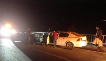 Adıyaman'da otomobiller çarpıştı: 6 yaralı