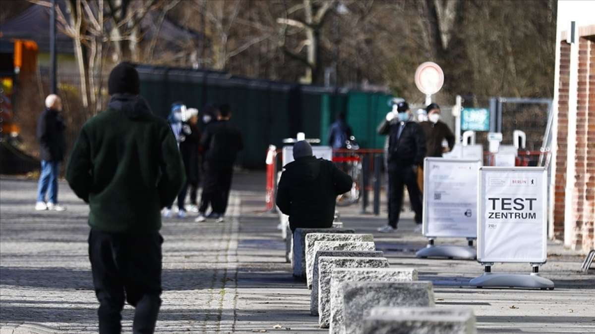 Almanya'da Kovid-19'dan ölenlerin sayısı 75 bini geçti