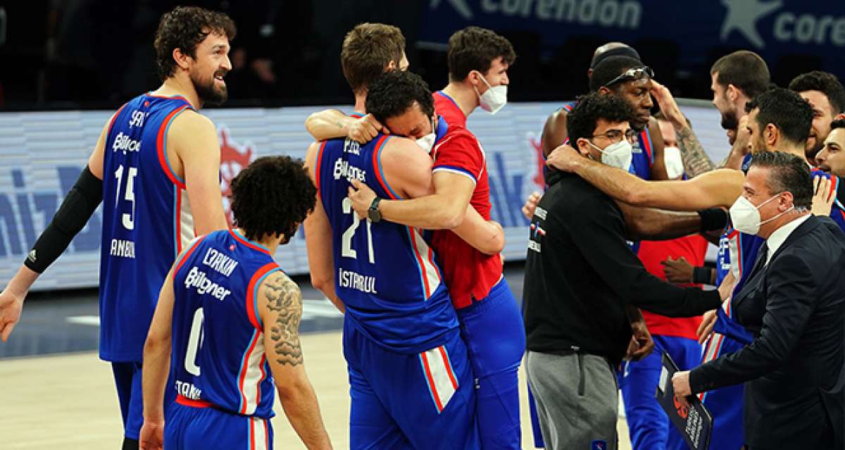 Anadolu Efes 4. kez Final Four'da!