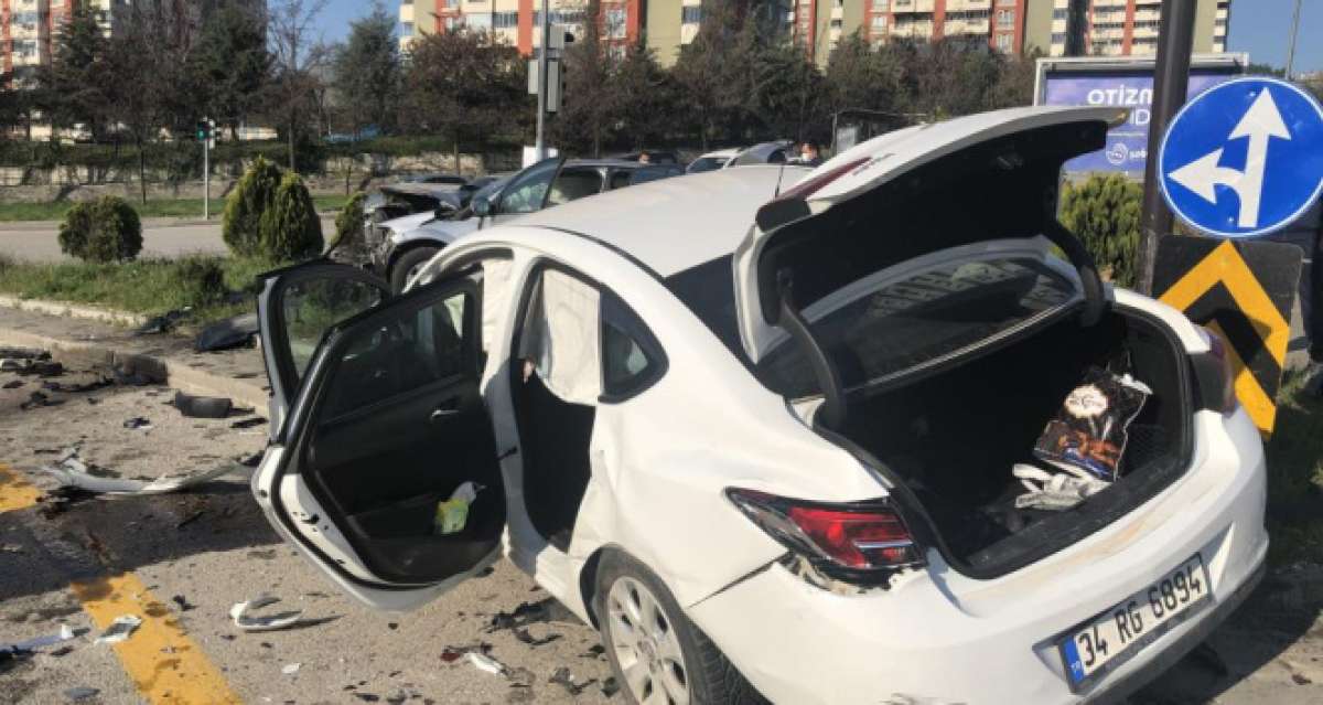 Ankara'da feci kaza: 3'ü çocuk 7 yaralı