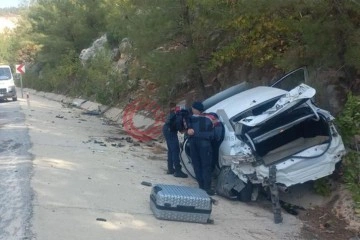 Antalya’da trafik kazası; 2 yaralı