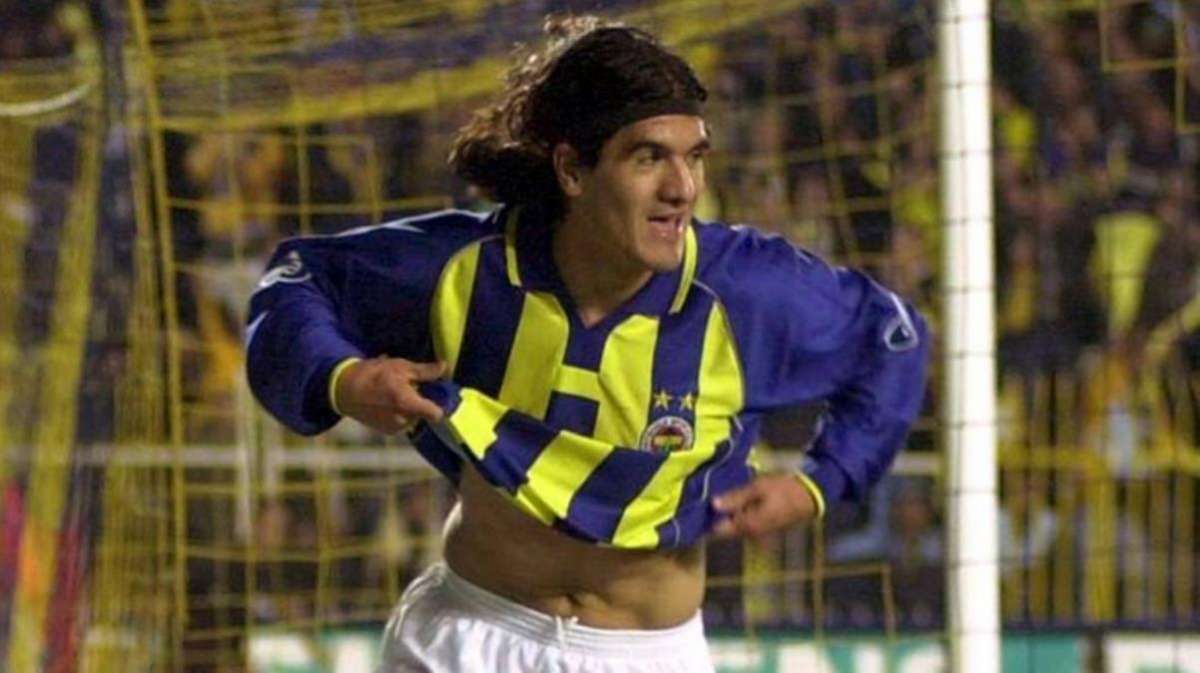 Ariel Ortega'nın veteranlar maçında attığı frikik golü futbolseverleri mest etti