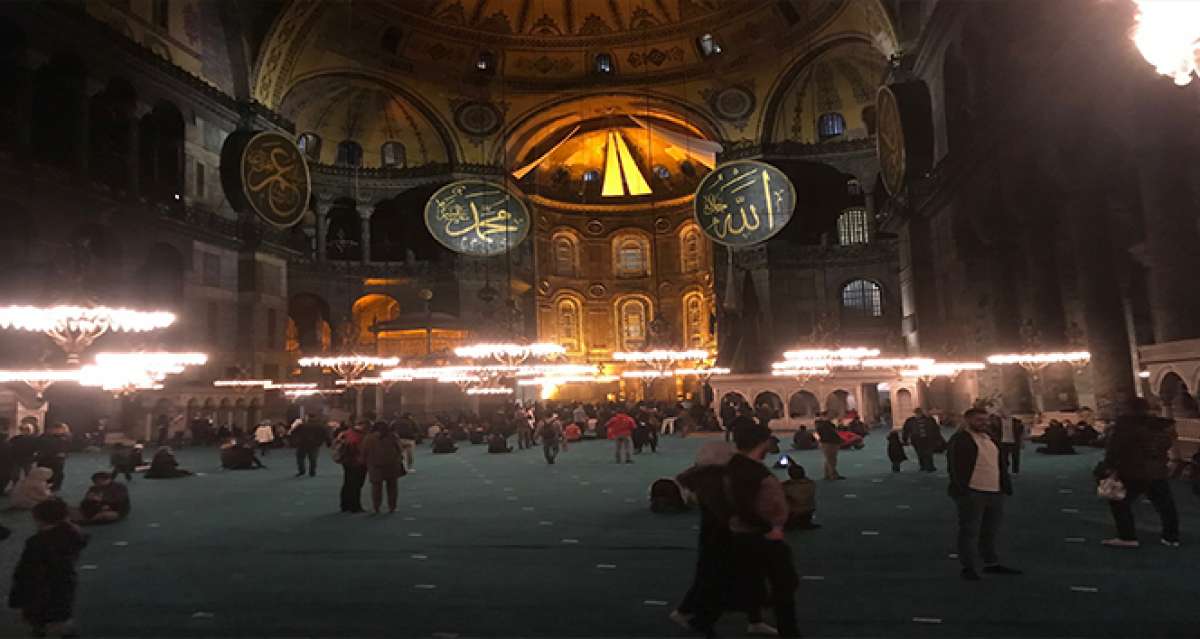 Ayasofya-i Kebir Camii Şerifi'nde Beraat Kandili sevinci