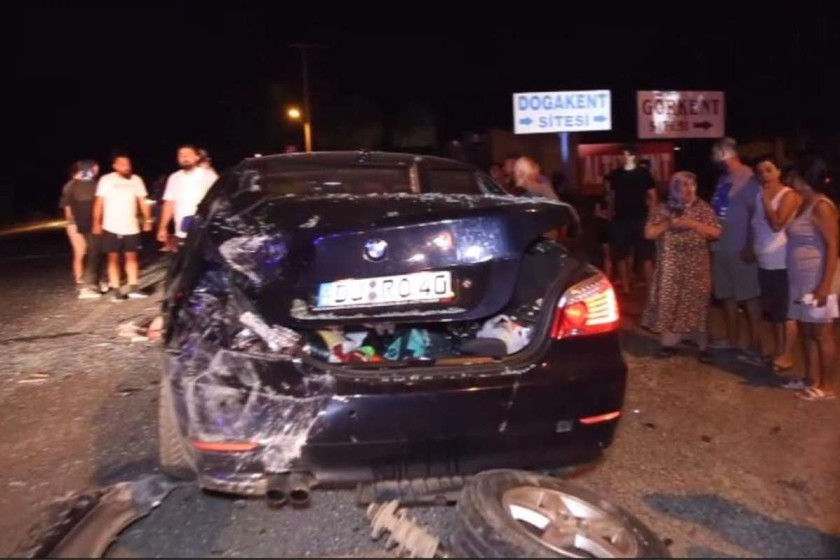 Ayvalık'ta zincirleme trafik kazası; 6 yaralı