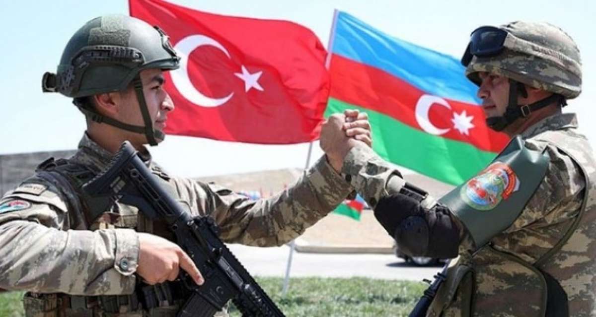 Azerbaycan'dan Türkiye'ye yangın felaketiyle mücadeleye destek için ikinci ekip gönderiliyor