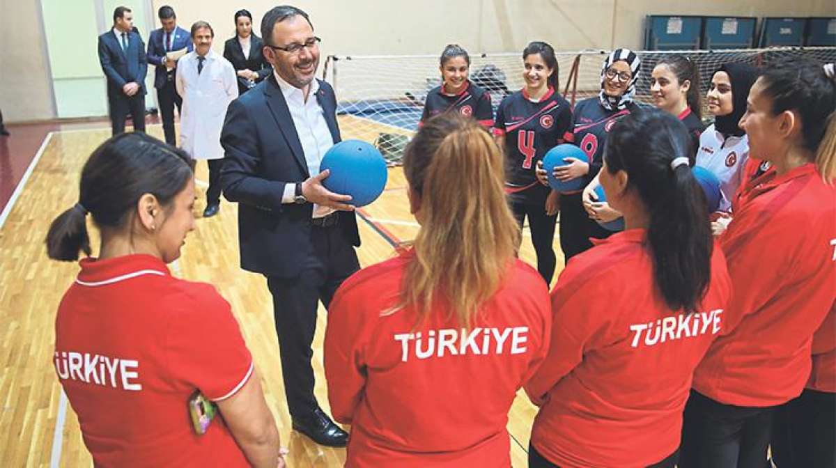 Bakan Kasapoğlu: ‘Tokyo'da taçlandıracağız'