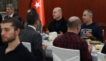 Bakan Soylu, polislerle sahur yaptı