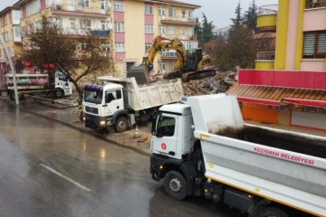 Başkent'te patlamanın yaşandığı binanın yıkım işlemleri tamamlandı