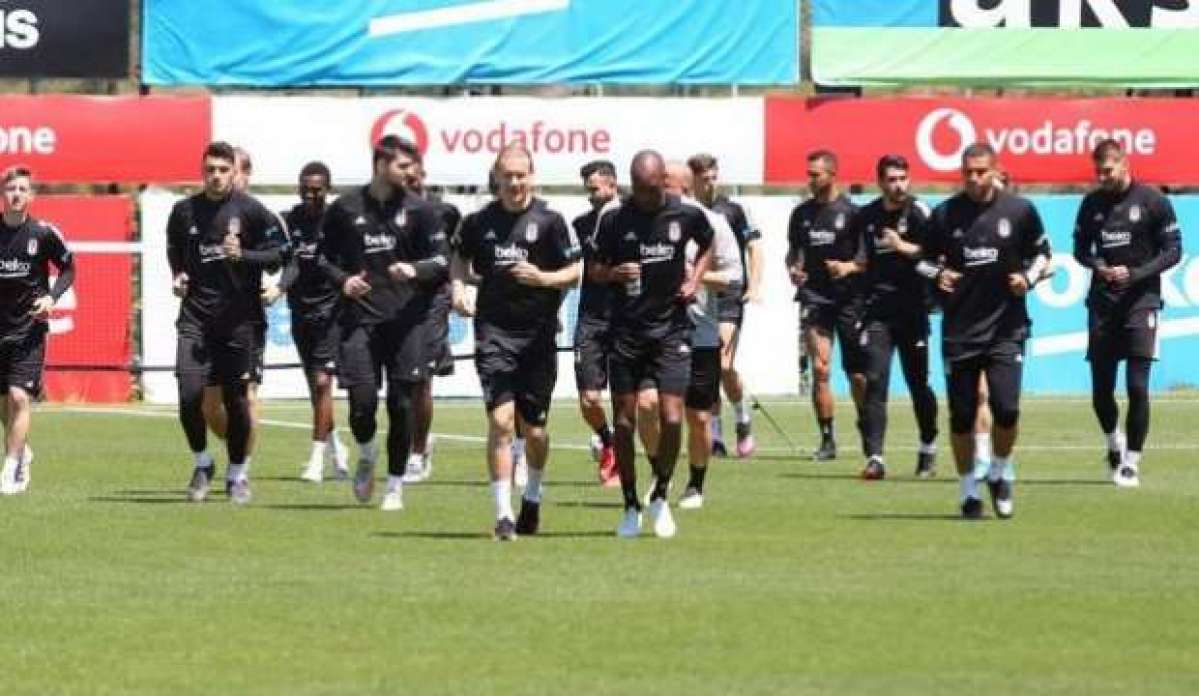 Beşiktaş'ta sezon planlaması sürüyor