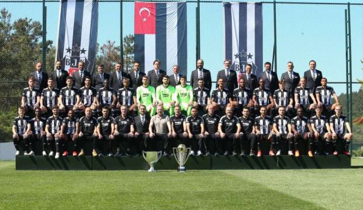 Beşiktaş'tan şampiyonluk posteri