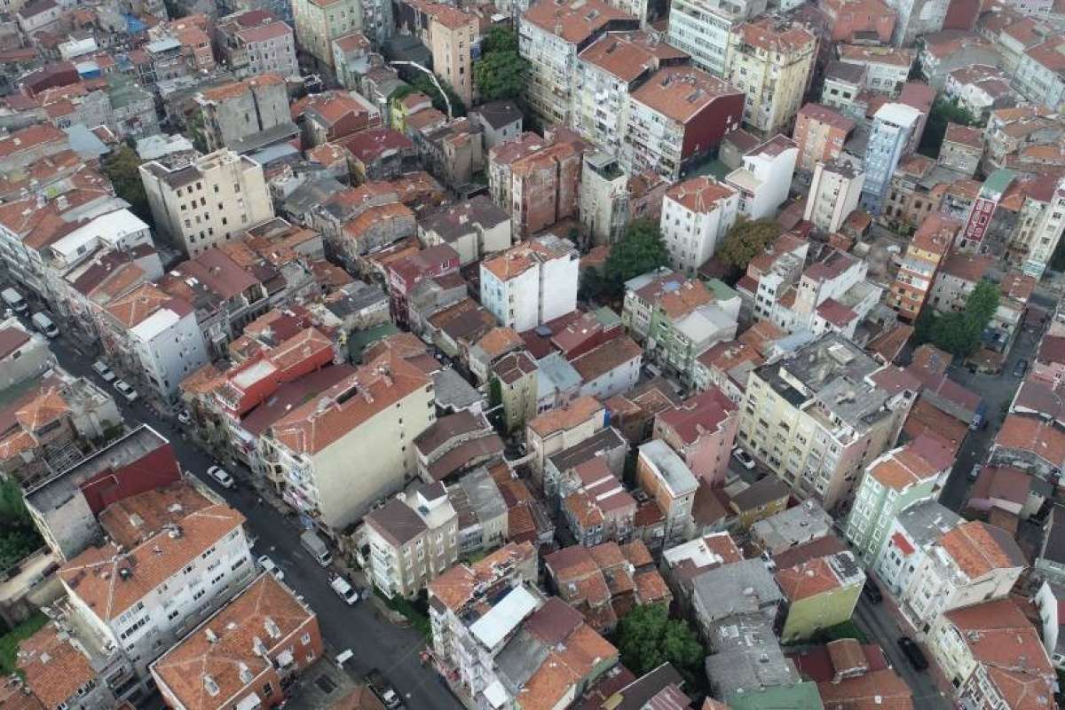 Beyoğlu'nda depreme hazırlık için önemli karar: Yüzlerce bina yenilenecek