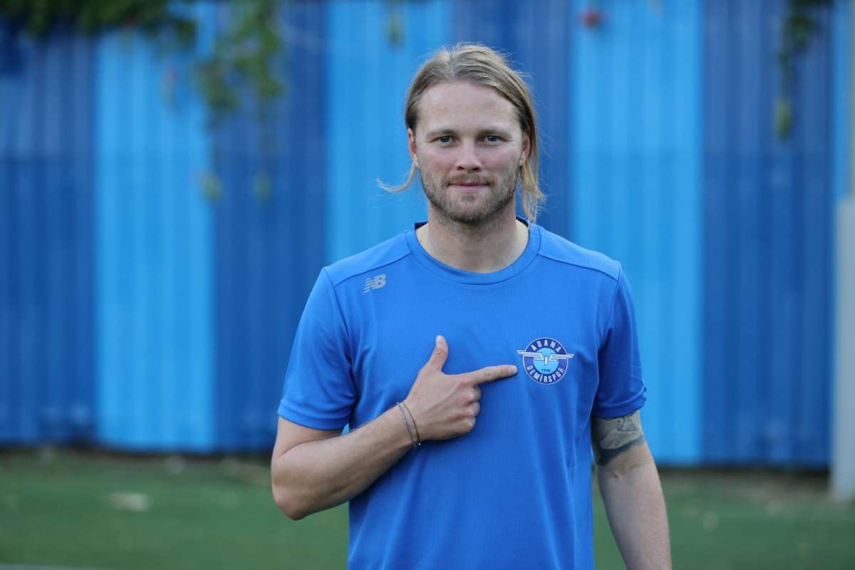 Birkir Bjarnason: 'Çılgın taraftar gruplarını seviyorum'