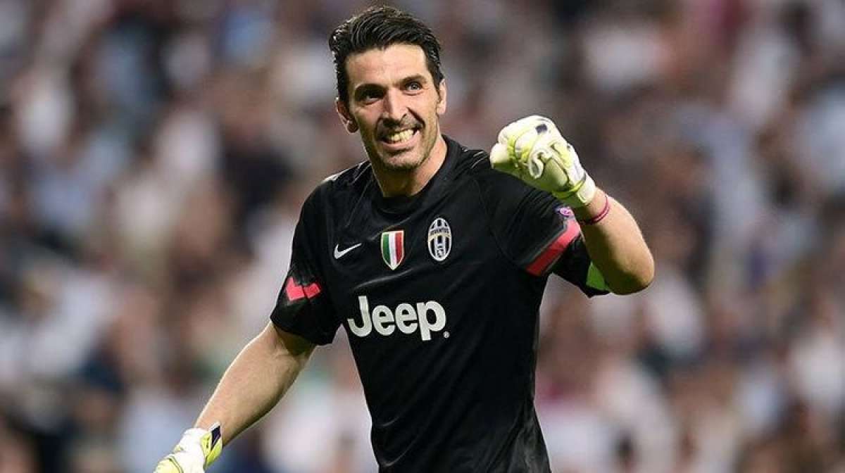 Buffon 20 yıl sonra yuvaya geri döndü