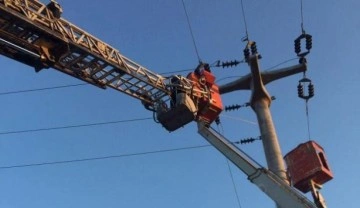 Burdur'da elektrik akımına kapılan 2 işçiden biri öldü, diğeri yaralandı