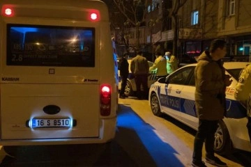 Bursa polisi fark etti, trafikten men edildi; yolcular indirildi