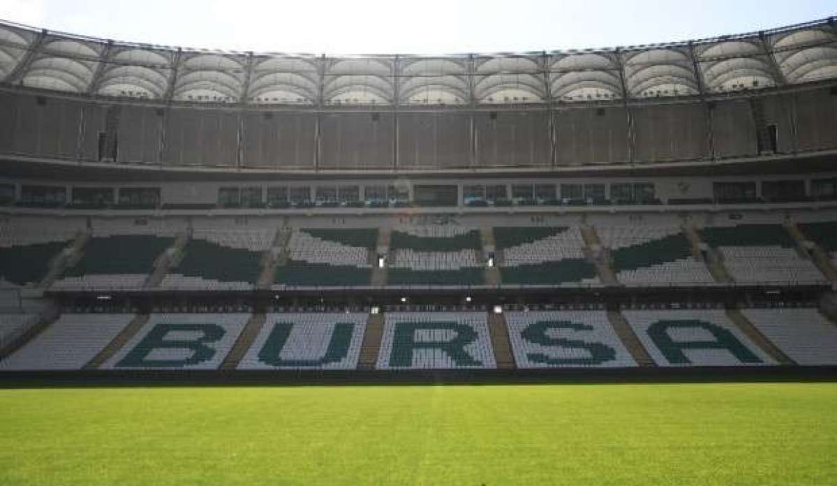 Bursaspor'da kara günler! Stadın elektriği kesildi