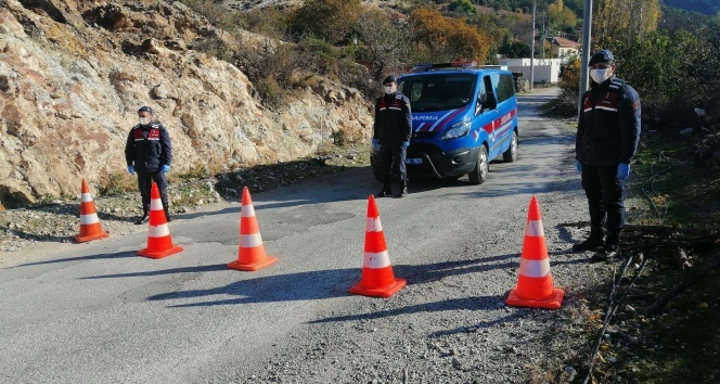 Çanakkale'de bir köy daha karantinaya alındı