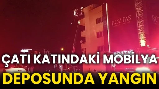 Çatı katındaki mobilya deposunda yangın