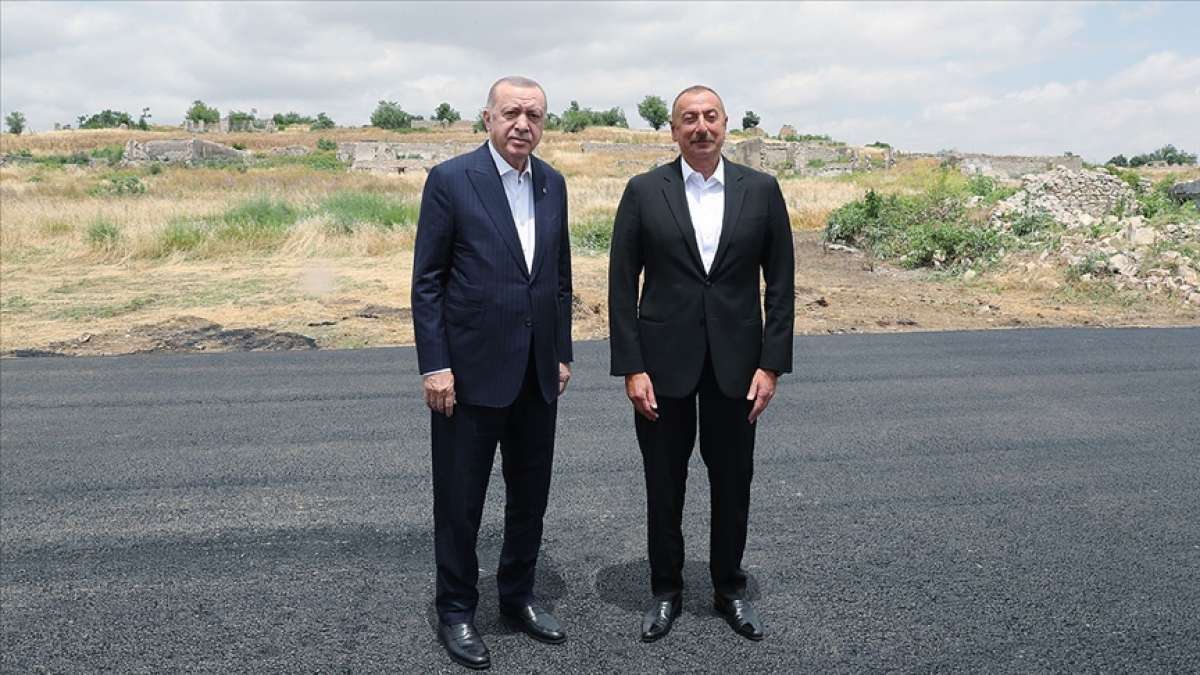 Cumhurbaşkanı Erdoğan ile Azerbaycan Cumhurbaşkanı Aliyev Fuzuli'de bir araya geldi