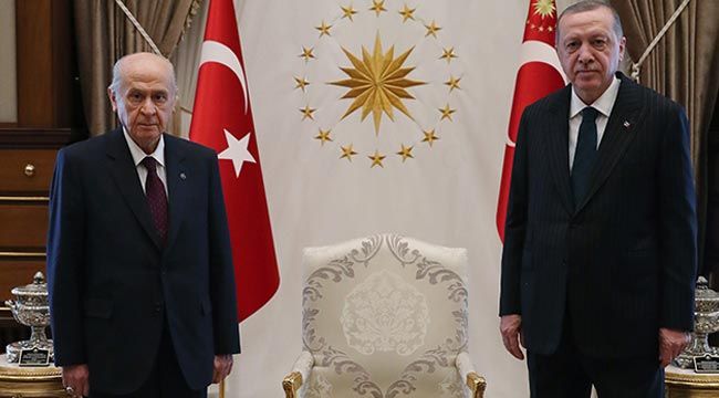 Cumhurbaşkanı Erdoğan ile MHP Genel Başkanı Bahçeli KKTC’de Maraş’ı ziyaret etti