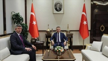 Cumhurbaşkanı Yardımcısı Oktay, Türkiye'nin Lefkoşa Büyükelçisi Feyzioğlu'nu kabul etti