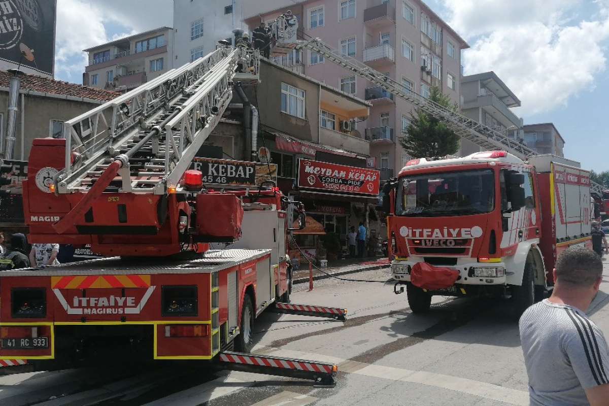 Devraldığı lokantanın tabelasını bile değiştiremeden yangın çıktı