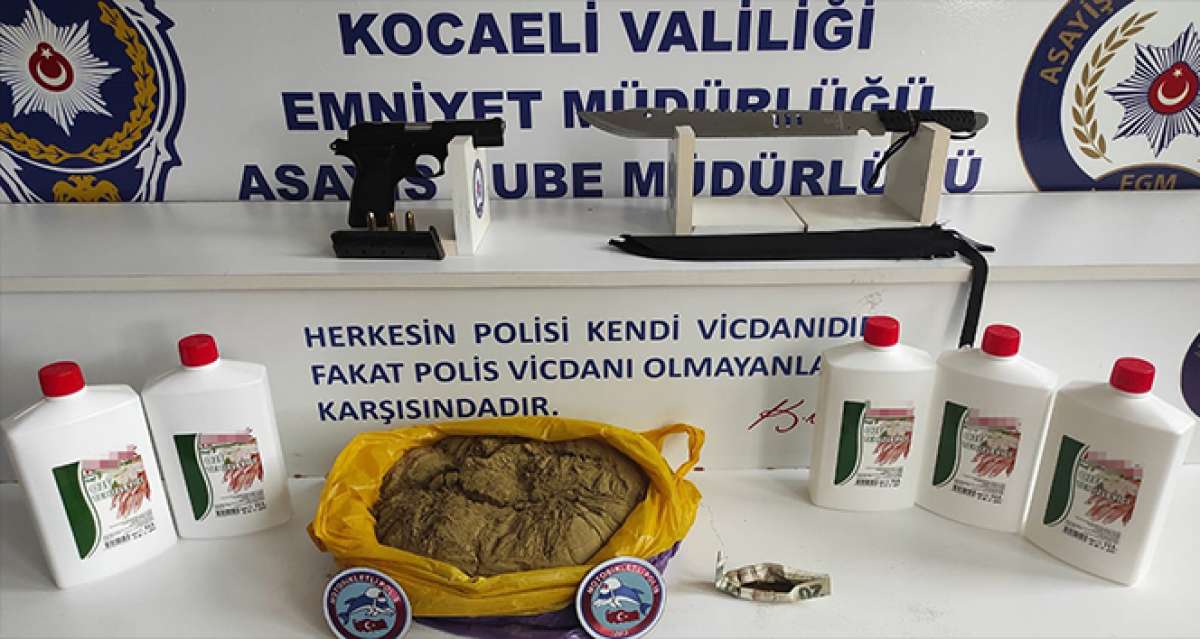 Durdurulan araçtan 2 kilo uyuşturucu çıktı