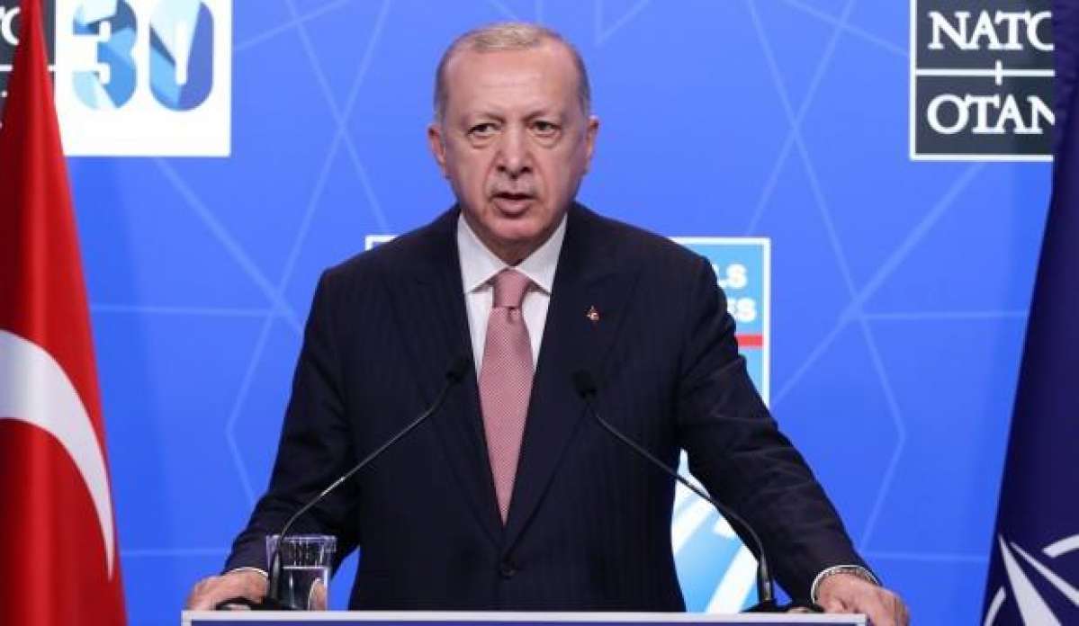 Erdoğan, Altın Lig'de şampiyon olan Filenin Efeleri'ni tebrik etti!