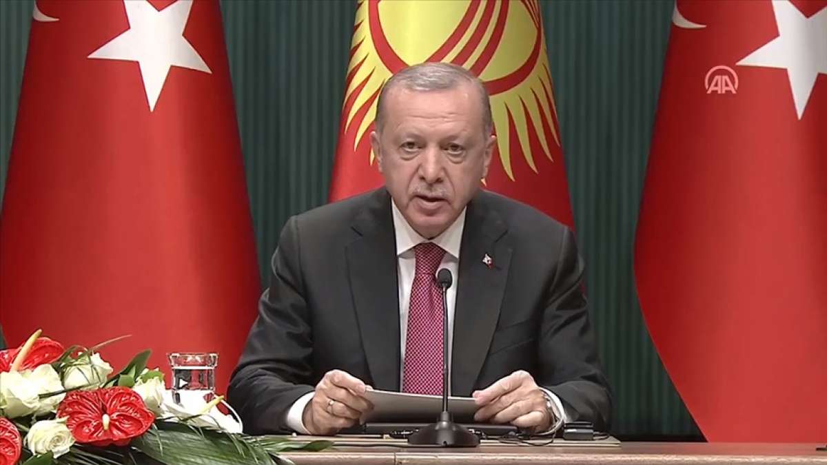 Erdoğan: Son dönemde yaşanan hadiseler FETÖ'nün çirkin yüzünü bir kez daha gözler önüne sermişt