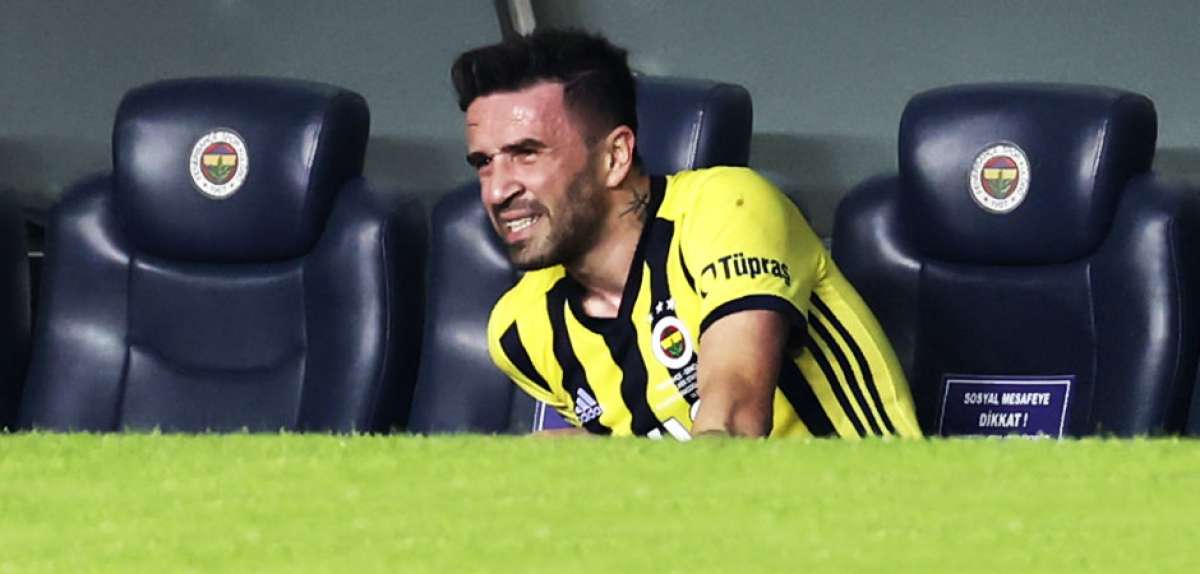 Fenerbahçe açıkladı! Gökhan Gönül'den kötü haber