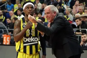 Fenerbahçe'de Ali Muhammed ile yollar ayrıldı