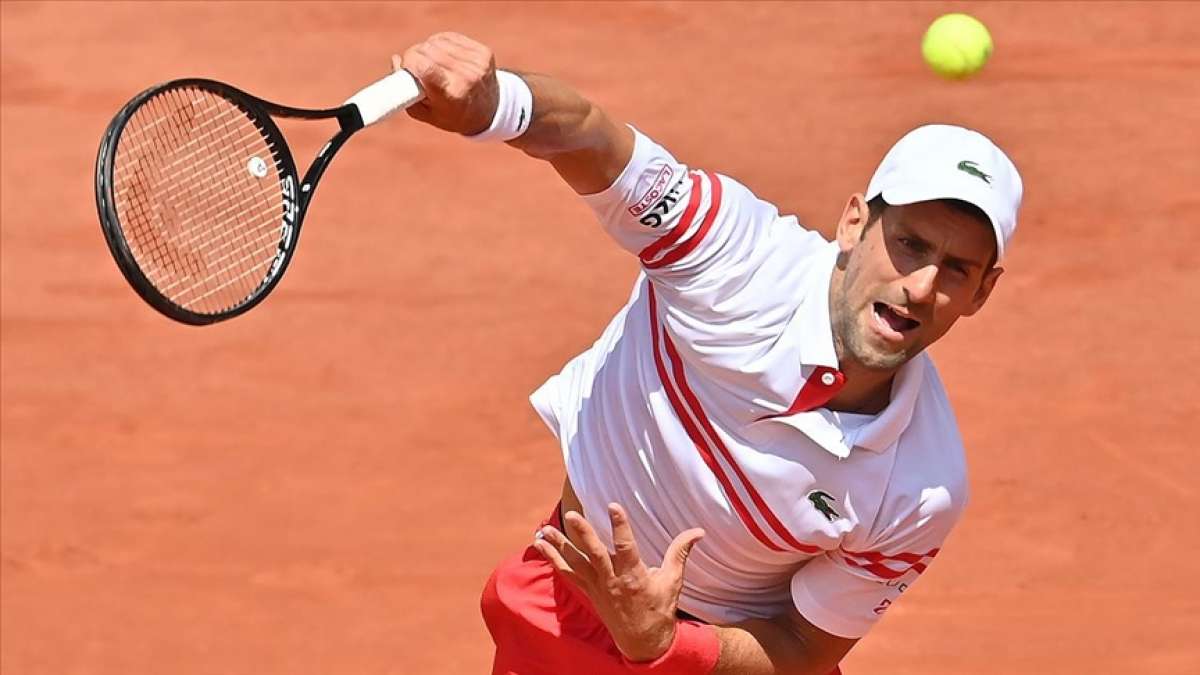 Fransa Açık'ta Djokovic, rakibi Musetti'nin 5. sette sakatlanması sonrası çeyrek finale çı