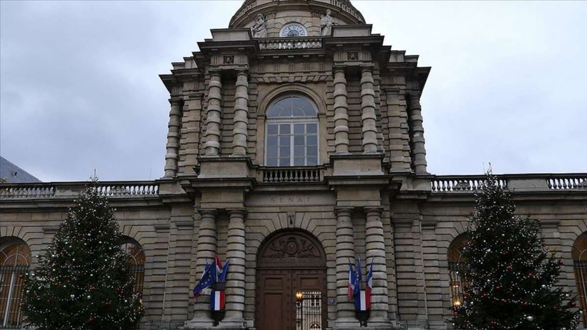 Fransa'da Senato tartışmalı genel güvenlik yasa tasarısını onayladı