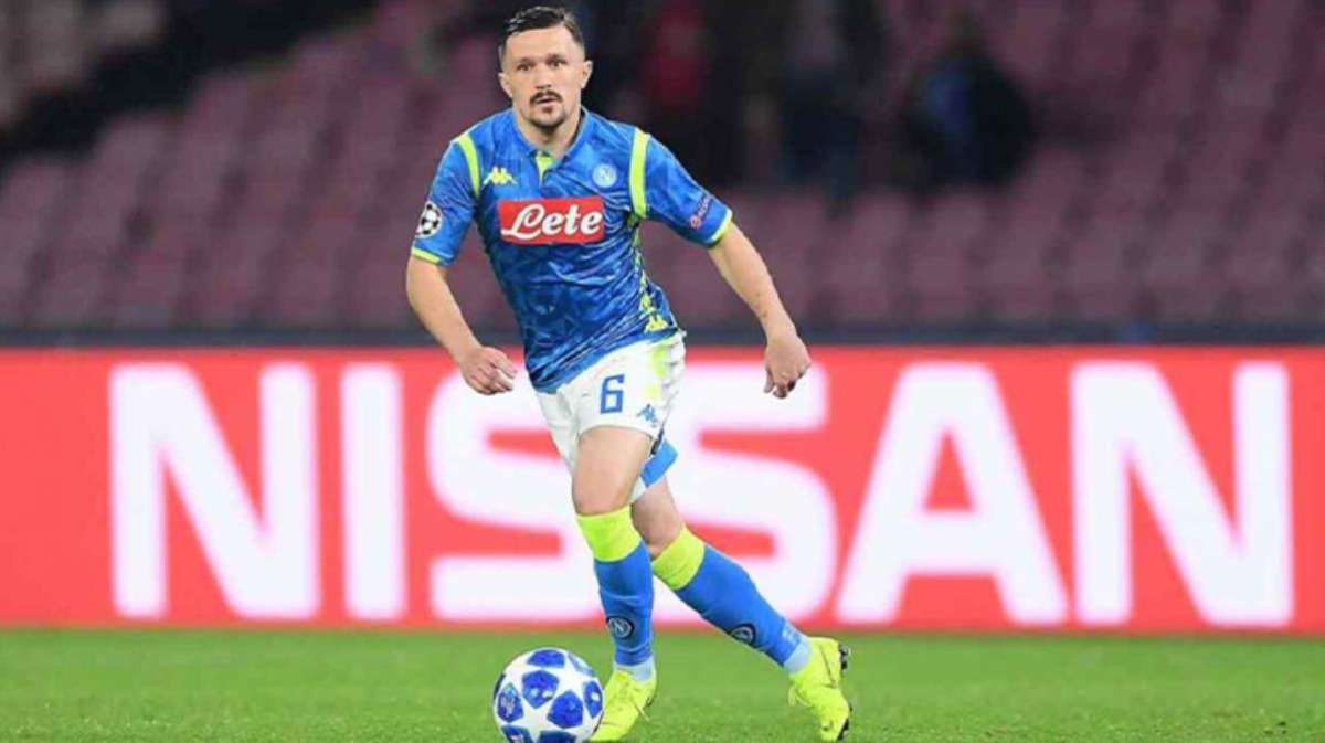 Galatasaray'ın Mario Rui için Napoli'ye yaptığı 5 milyon euroluk teklif kabul edildi