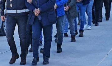 Gaziantep'te FETÖ'nün güncel yapılanmasına yönelik operasyonda yakalanan 3 şüpheli tutuklandı